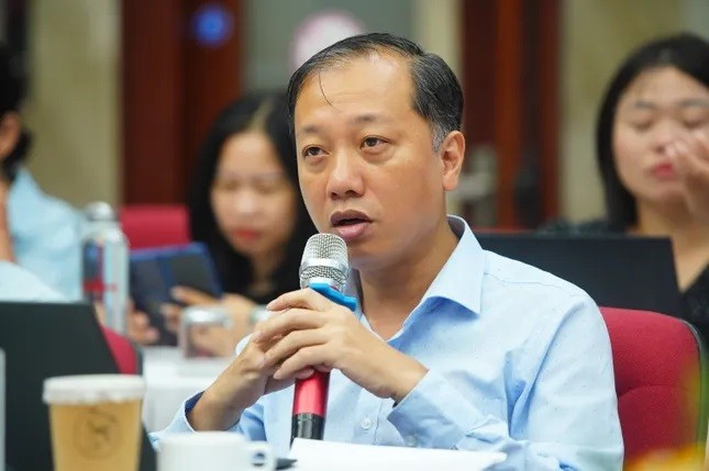 Ông Nguyễn Quang Hiếu, Phó Cục trưởng Cục Trồng trọt và Bảo vệ thực vật, Bộ Nông nghiệp và Môi trường chia sẻ tại hội thảo. 1a.jpg