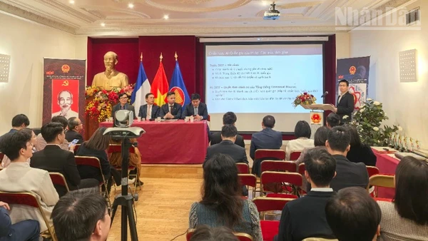 Tọa đàm không chỉ là dịp để trí thức kiều bào tại Pháp chia sẻ tâm huyết và khát vọng cống hiến cho giai đoạn phát triển mới của dân tộc Việt Nam.