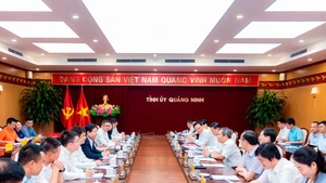 Phiên họp diễn ra trong không khí cởi mở, trách nhiệm, với nhiều ý kiến trao đổi thiết thực giữa các bên.