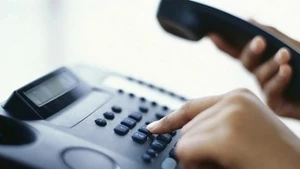 Các tỉnh/thành phố mới tạm thời sử dụng song song các mã vùng điện thoại cố định của các tỉnh/thành phố được sắp xếp.