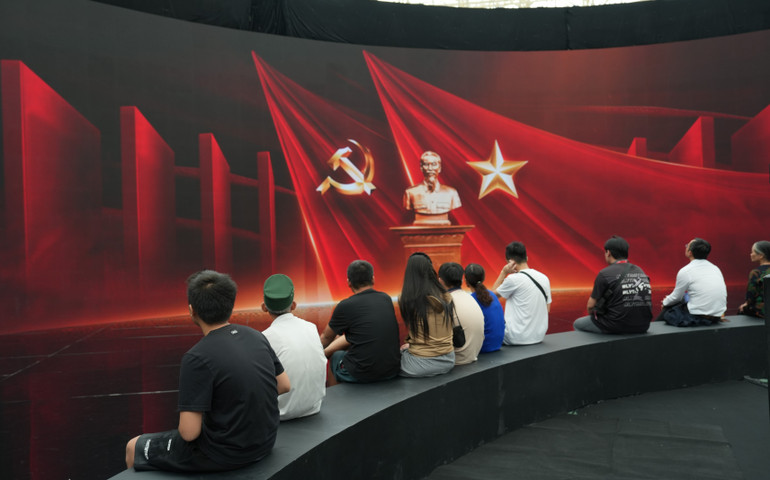 Immersive 360° được khách tham quan yêu thích khi trải nghiệm Media Tour. 6.jpg