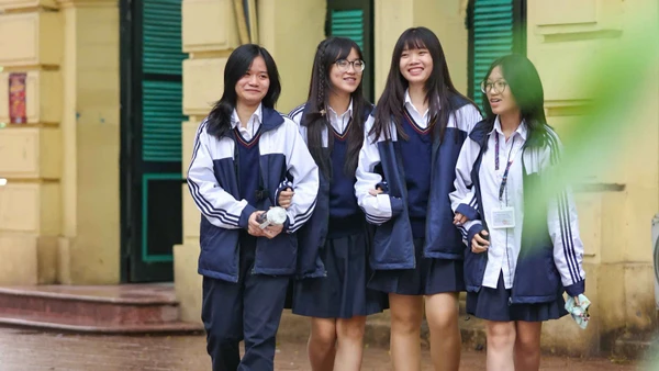 Học sinh Trường Trung học phổ thông Việt Đức. (Ảnh: ĐẠI THẮNG)