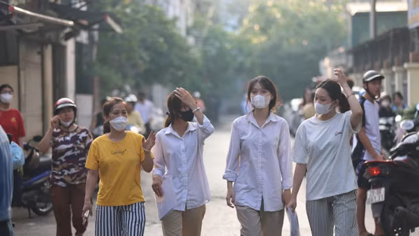 Thí sinh tới Điểm thi Kỳ thi tốt nghiệp THPT năm 2025. (Ảnh minh họa: ĐẠI THẮNG)