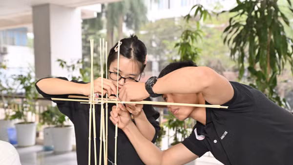 Sinh viên tham gia thi sáng tạo xây dựng, nghiên cứu về kết cấu, kiến trúc, tối ưu các giải pháp công trình. (Ảnh: Trường đại học Kiến trúc Hà Nội)