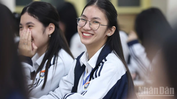 Học sinh Trường trung học phổ thông Việt Đức (Ảnh minh họa: ĐẠI THẮNG)