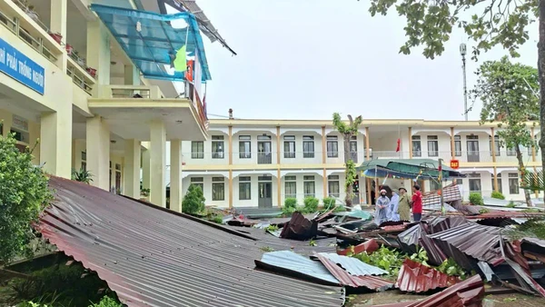 Một trường học bị thiệt hại do bão số 10. (Ảnh: minh họa)