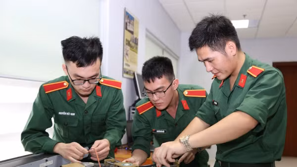 Học viên học tập, nghiên cứu tại Học viện Kỹ thuật quân sự. (Ảnh minh họa: Học viện Kỹ thuật quân sự)