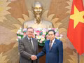Chủ tịch Quốc hội Trần Thanh Mẫn và Phó Chủ tịch Quốc hội Cộng hòa Liên bang Đức Bodo Ramelow. 