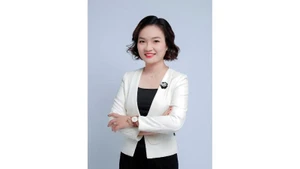 Bà Đàm Thị Thu Trang