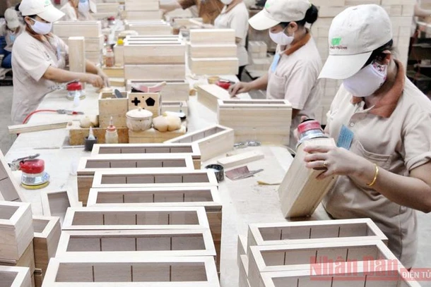 Xuất khẩu gỗ giữ vững đà tăng trưởng trong năm 2020.