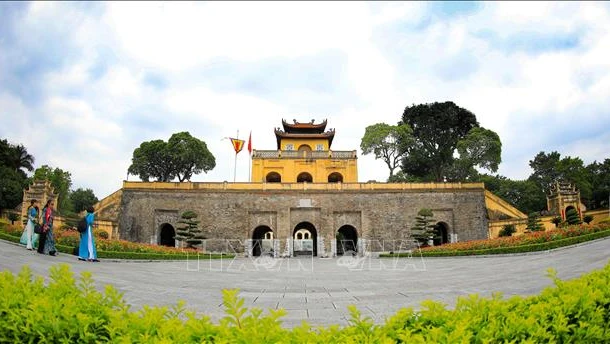 Đoan Môn là cửa chính phía Nam vào Hoàng thành Thăng Long được xây dựng vào thời nhà Lê trung hưng được tu sửa vào thời nhà Nguyễn. Ảnh: TTXVN.