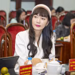 Bà Phạm Thu Hằng