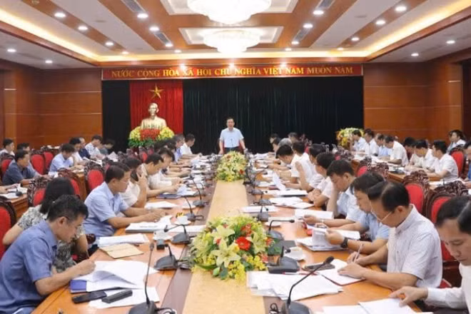 Các đại biểu dự hội nghị.