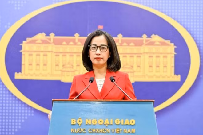 Người phát ngôn Bộ Ngoại giao Phạm Thu Hằng tại buổi họp báo thường kỳ, ngày 8/1/2026. (Ảnh: Bộ Ngoại giao)