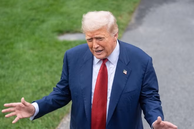 Tổng thống Mỹ Donald Trump phát biểu với báo giới tại Nhà trắng, Washington, D.C. (Ảnh: THX/TTXVN)