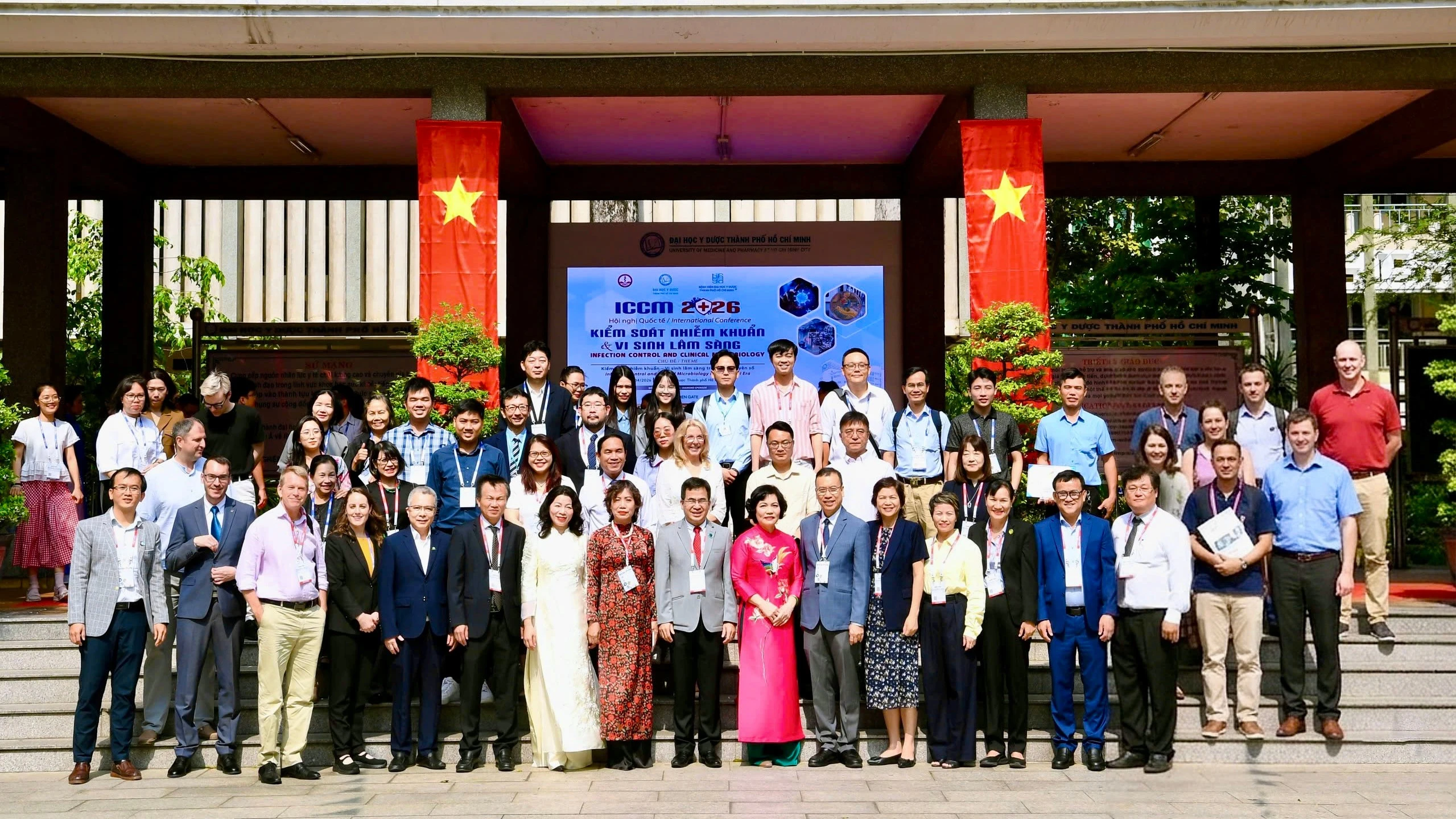 Hội nghị kiểm soát nhiễm khuẩn và vi sinh lâm sàng ứng dụng AI, dữ liệu lớn