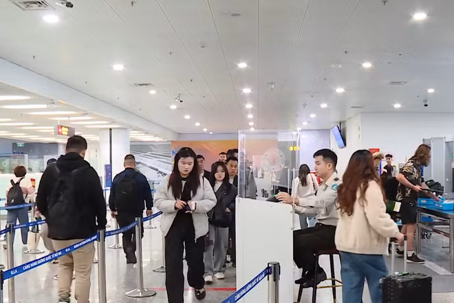 [Video] Đề xuất tạm ngừng xuất cảnh với người chưa chấp hành quyết định xử phạt hành chính