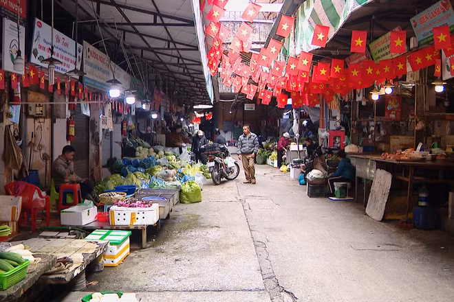 [Video] Giá cả thực phẩm, rau xanh bình ổn sau Tết