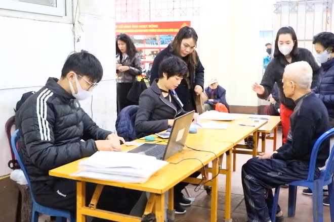 [Video] Tập trung chi trả lương hưu, trợ cấp; giải quyết chế độ BHXH, BHTN trước kỳ nghỉ Tết