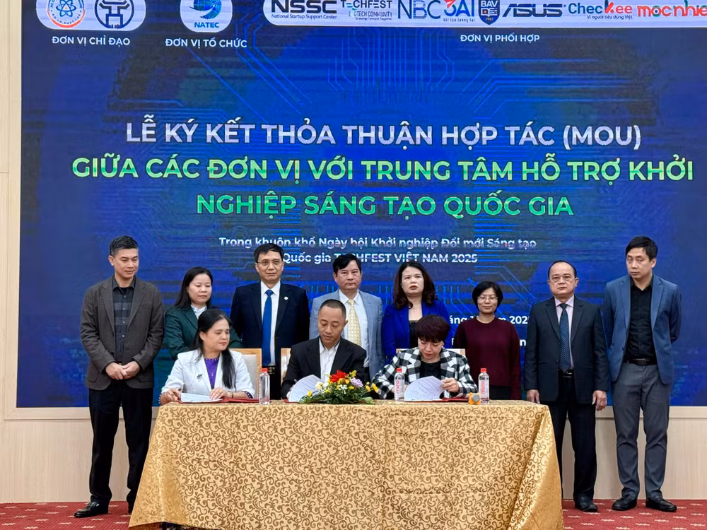 Lễ ký kết thỏa thuận hợp tác giữa các đơn vị và Trung tâm hỗ trợ khởi nghiệp sáng tạo quốc gia được tổ chức tại hội thảo. 