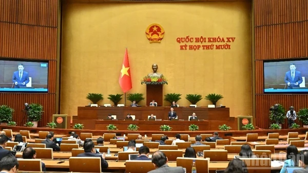 Phiên họp tại Kỳ họp thứ 10, Quốc hội khóa XV. (Ảnh: DUY LINH)