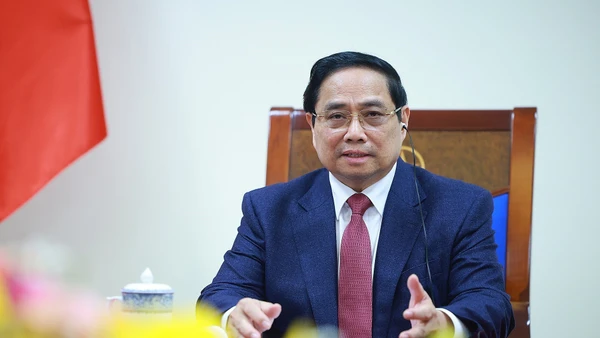 Thủ tướng Phạm Minh Chính điện đàm với Thủ tướng Singapore Lawrence Wong. (Ảnh: Dương Giang/TTXVN)