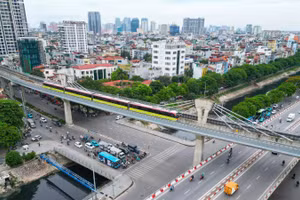 Tuyến đường sắt đô thị số 3.1 Nhổn-ga Hà Nội hoạt động góp phần hạn chế ùn tắc và tai nạn giao thông, bảo vệ môi trường Thủ đô.