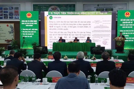 Toàn cảnh Hội nghị “Thúc đẩy đột phá nghiên cứu khoa học, công nghệ, đổi mới sáng tạo gắn với đào tạo của các viện, trường thuộc Bộ Nông nghiệp và Môi trường”.