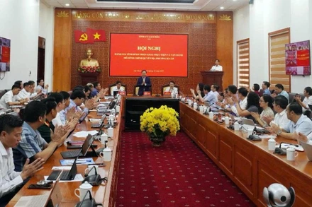 Tỉnh uỷ Lai Châu đánh giá lại tình hình triển khai chính quyền địa phương 2 cấp sau hơn 3 tháng hoạt động. 