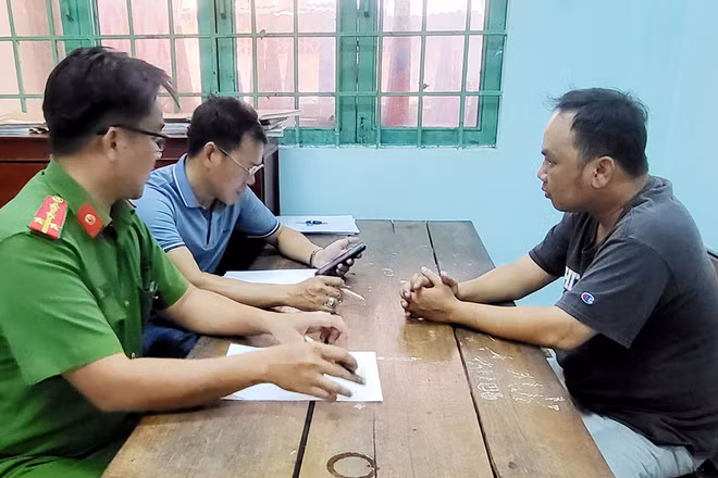 Một đối tượng giả mạo trung tá công an để lừa đảo nhiều phụ nữ bị bắt.