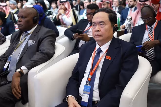 Đoàn đại biểu Quốc hội Việt Nam do Phó Chủ tịch thường trực Quốc hội Trần Thanh Mẫn làm Trưởng đoàn đã tham dự Lễ khai mạc Đại hội đồng IPU, tại Bahrain, ngày 11/3/2023. (Ảnh: Nguyễn Trường/TTXVN)