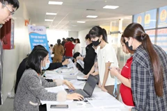 2.000 công nhân, lao động Bắc Ninh được khám bệnh, tư vấn miễn phí.