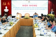 Hội nghị lấy ý kiến góp ý của cán bộ, đoàn viên, người lao động đối với Dự thảo văn kiện trình Đại hội Đảng. (Ảnh: NGUYỄN HẢI)