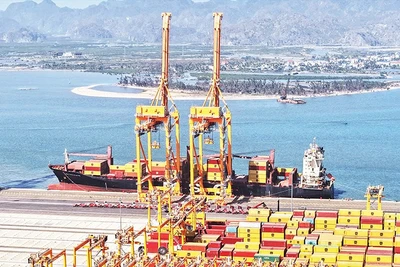 Cảng Lạch Huyện (Hải Phòng).