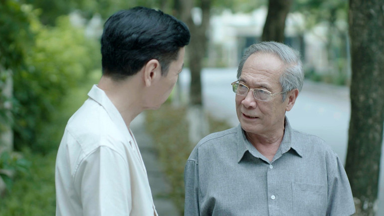 Nghệ sĩ Ưu tú Tất Bình trở lại trong một vai diễn của "Lằn ranh". lanranh4.jpg