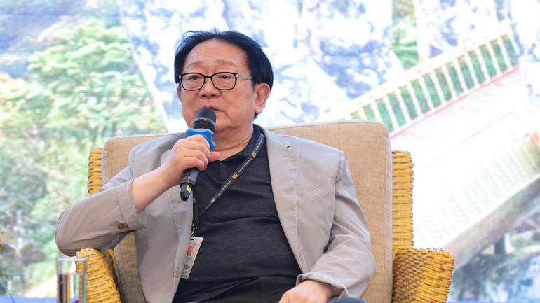 Ông Park Kwang Su, Chủ tịch Liên hoan phim Busan. cacctlhpbusan2.jpg