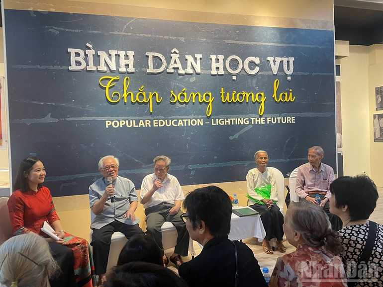 សាក្សីបានចែករំលែកអំពីសម័យ«ការអប់រំពេញនិយម»។ ndo_br_bdhv-nhanchung.jpg