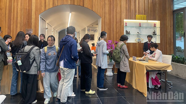 نام فایل: ndo_br_rie4.jpg