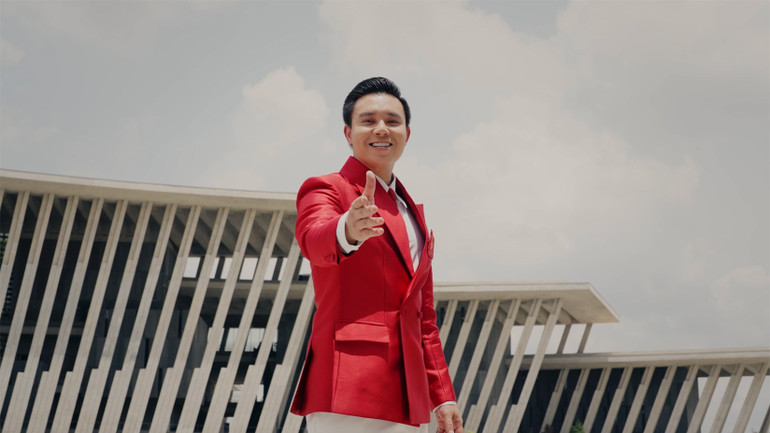 Ca sĩ Đông Hùng. cungtien1.jpg