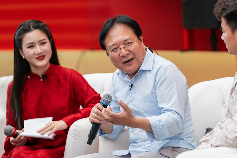 Nghệ sĩ Nhân dân Vương Duy Biên nói về slogan cho phát triển công nghiệp văn hóa. toadam-vdb.jpg