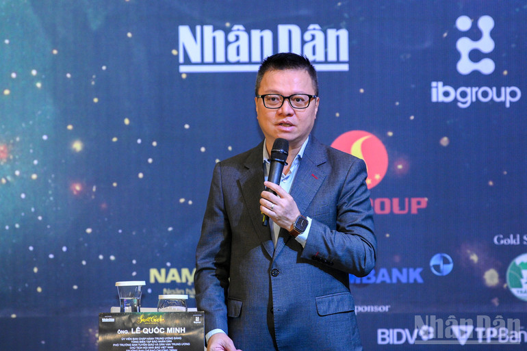 Le Quoc Minh főszerkesztő a sajtótájékoztatón nyilatkozott. ndo_br_hop-bao-nhandan-5616.jpg