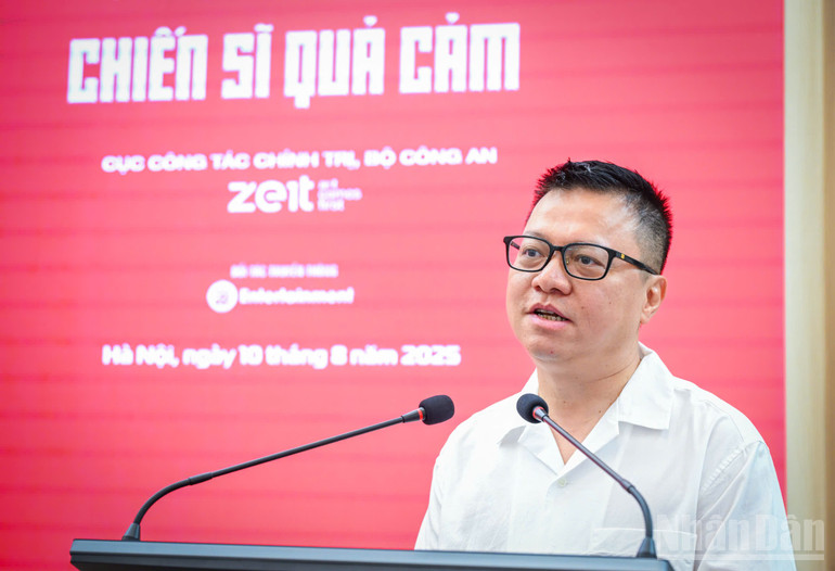 Tổng Biên tập Lê Quốc Minh phát biểu tại buổi giao lưu. ndo_br_giaoluu-tbt.jpg