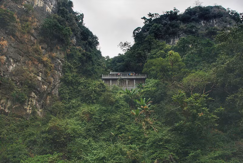 Khám phá động Am Tiên, "Tuyệt tình cốc" của cố đô Ninh Bình ảnh 12 Khám phá động Am Tiên, "Tuyệt tình cốc" của cố đô Ninh Bình ảnh 12