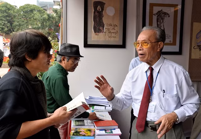 Ngày thơ Việt Nam lần thứ 16 ảnh 11
