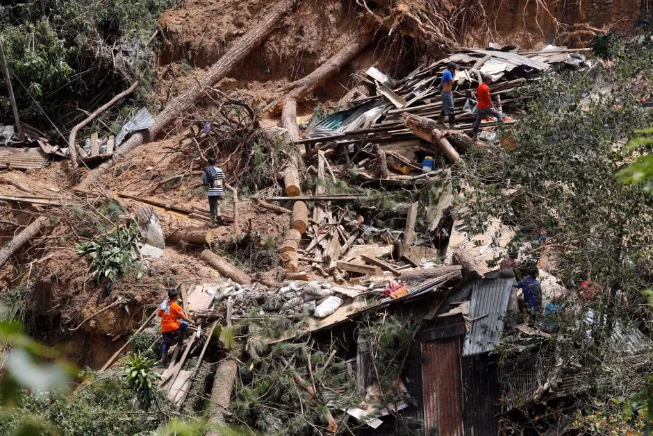 Phía sau hành trình của siêu bão Mangkhut ảnh 14