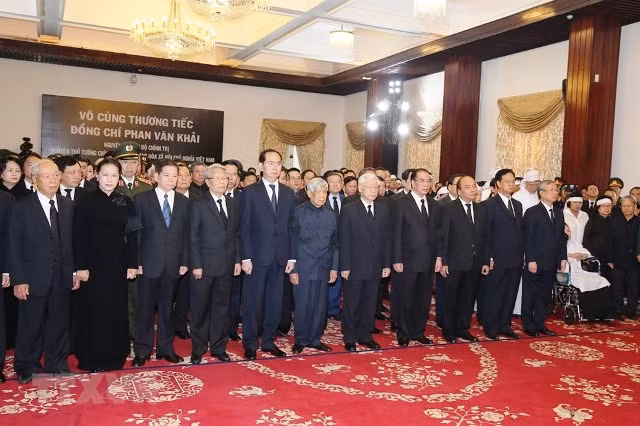 Lãnh đạo Đảng, Nhà nước viếng nguyên Thủ tướng Phan Văn Khải ảnh 3