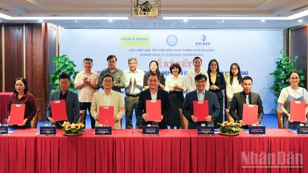 Lễ ký kết Biên bản ghi nhớ hợp tác với các tổ chức phi chính phủ nước ngoài (đợt 2).