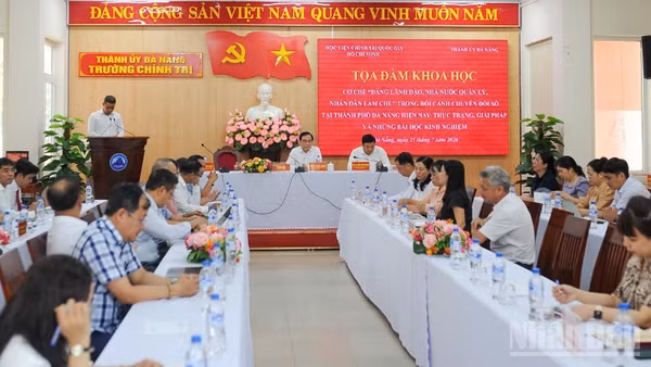Quang cảnh tọa đàm khoa học.
