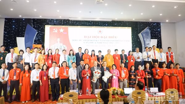 Ban Chấp hành Hội Chữ thập đỏ thành phố Đà Nẵng khóa I, nhiệm kỳ 2026-2031 ra mắt Đại hội.