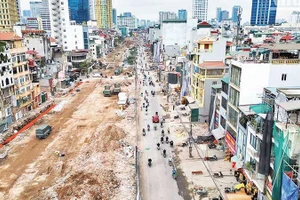 Đoạn tuyến Vành đai 1 đã được giải phóng mặt bằng theo đúng kế hoạch. (Ảnh THÙY LINH)